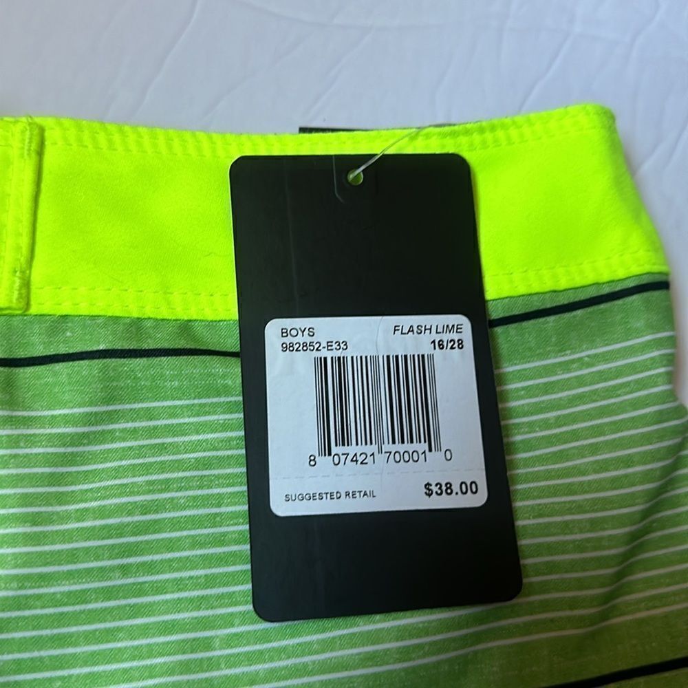 Hurley Shorts - Picture 5 of 5